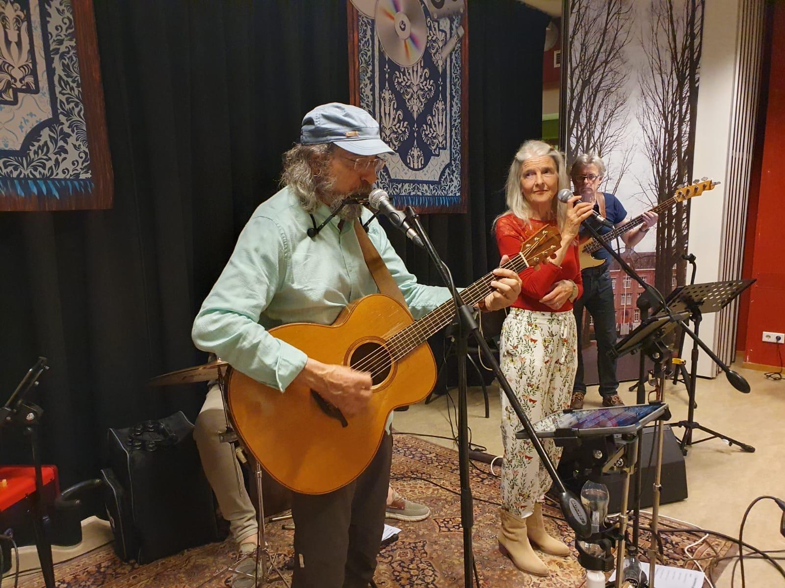 TakandBand Biloute 2025